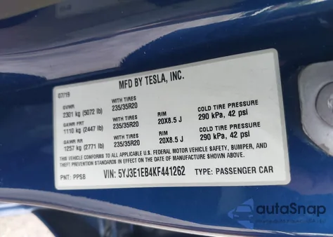 2019 Tesla Model 3 Long Range/Performance z USA, uszkodzony, nr VIN 5YJ3E1EB4KF441262